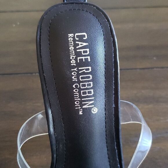 Cape Robbin Diamond Link High Heels - Picture 3 of 5